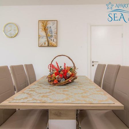 Sea Star Apartment Dobra Voda Esterno foto
