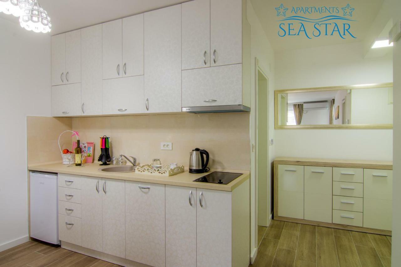 Sea Star Apartment Dobra Voda Esterno foto